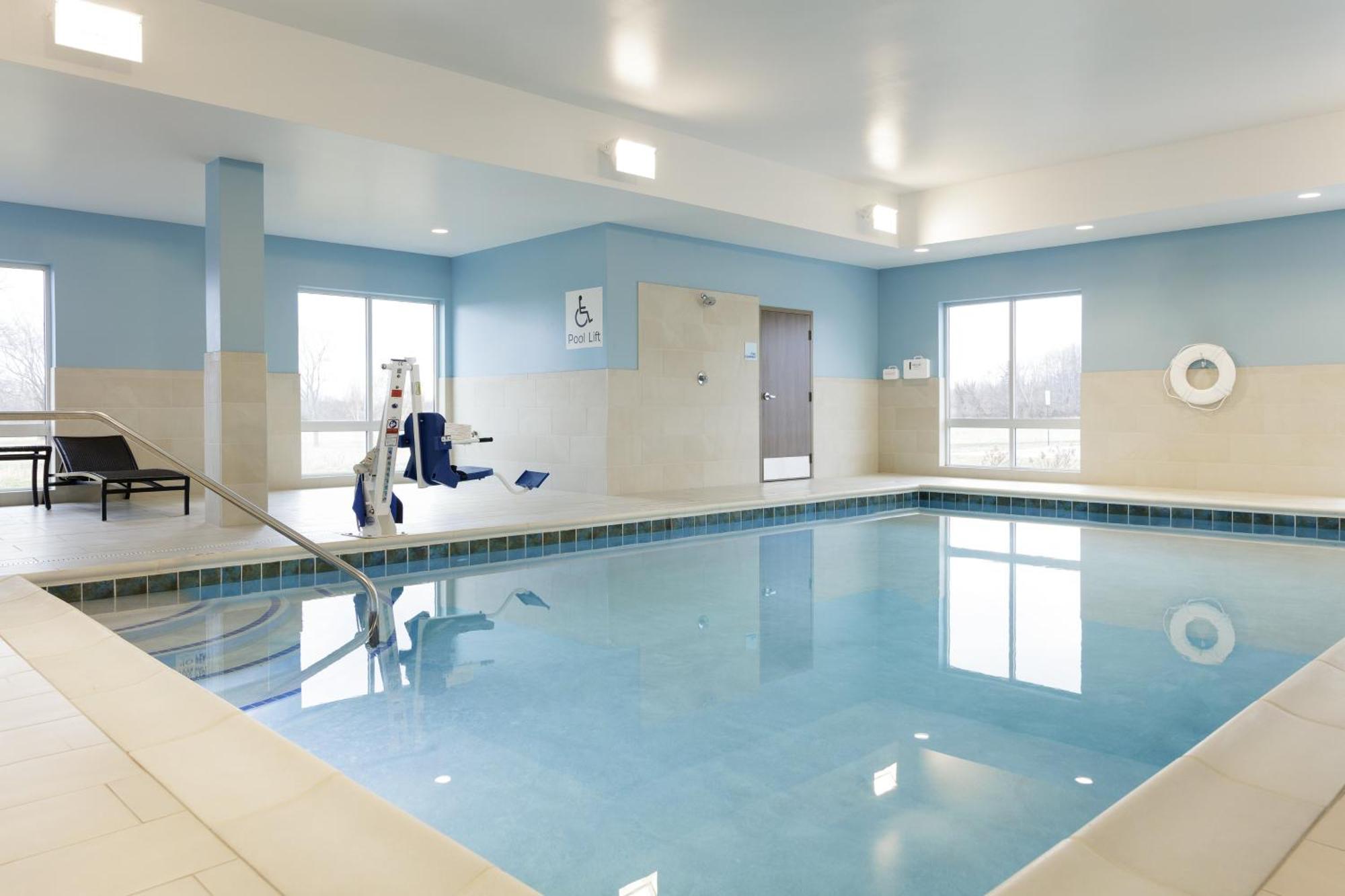 Holiday Inn Express & Suites Shippensburg By Ihg Экстерьер фото