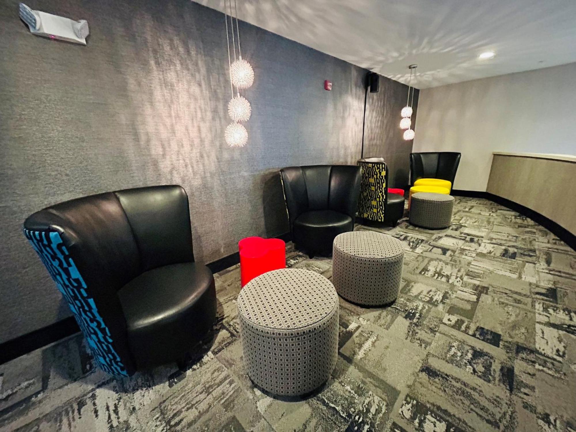 Holiday Inn Express & Suites Shippensburg By Ihg Экстерьер фото
