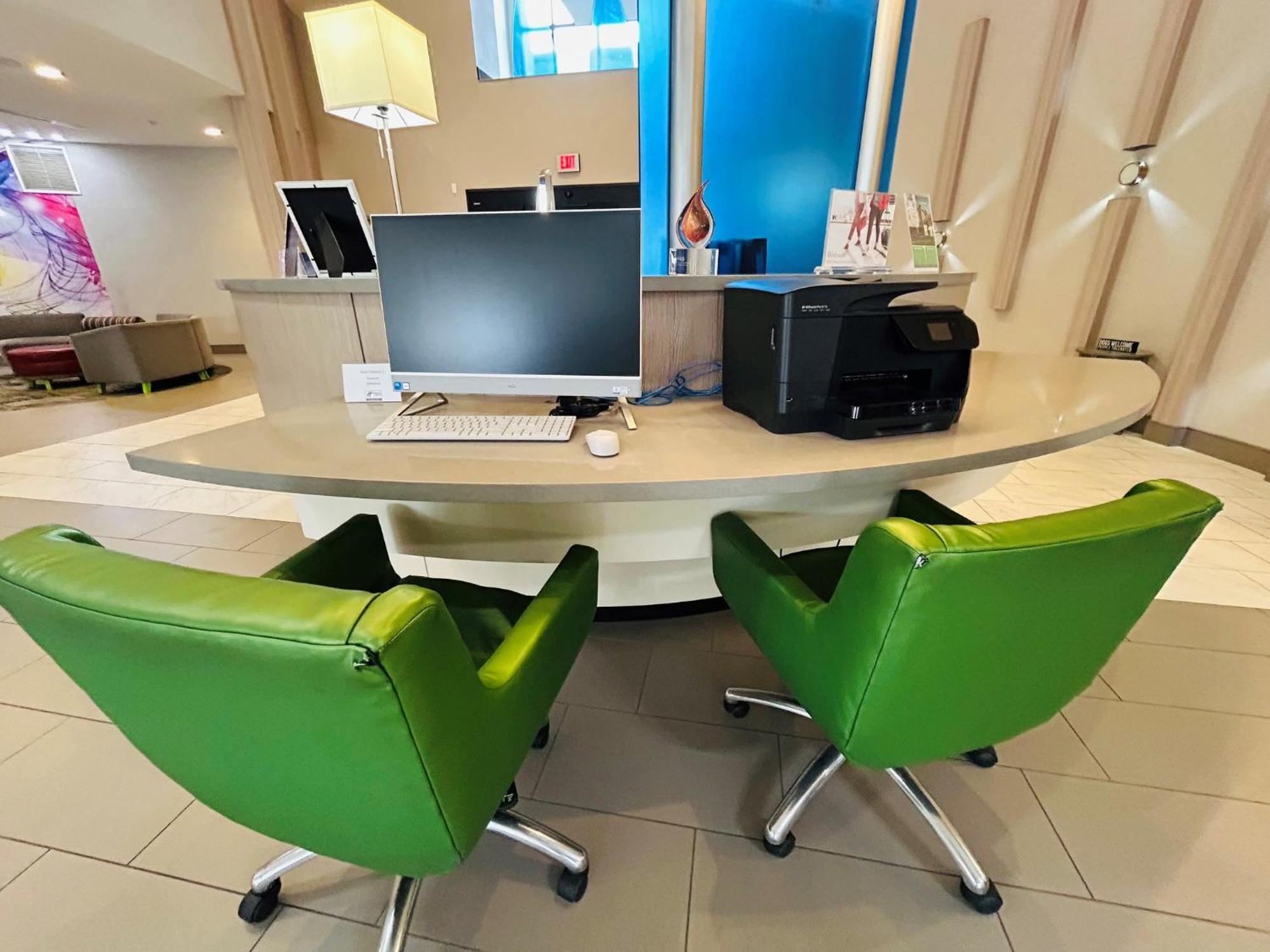 Holiday Inn Express & Suites Shippensburg By Ihg Экстерьер фото